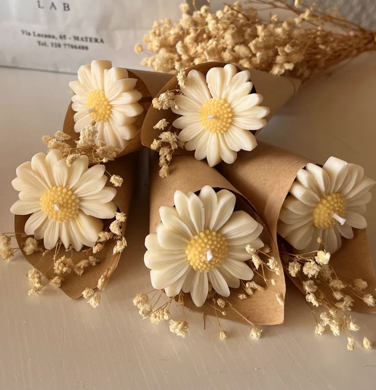 Bouquet Daisy Flower Candle For Gifting